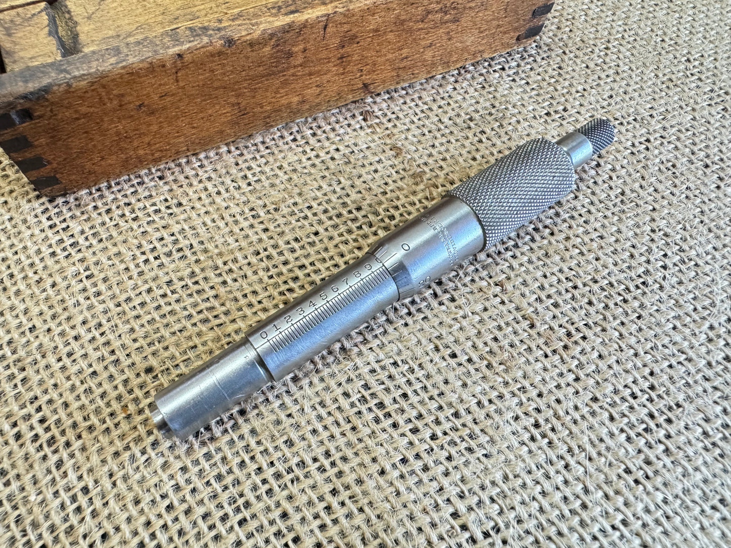 Brown & Sharpe 0-25mm Micrometer Head with Original Box