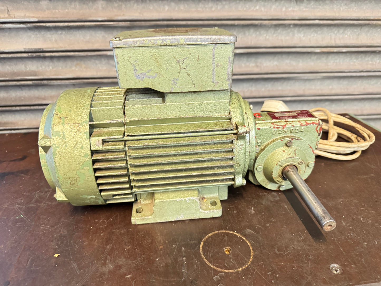 Leroy Somer Single Phase 0.37kw Motor with 2:29 Reducer