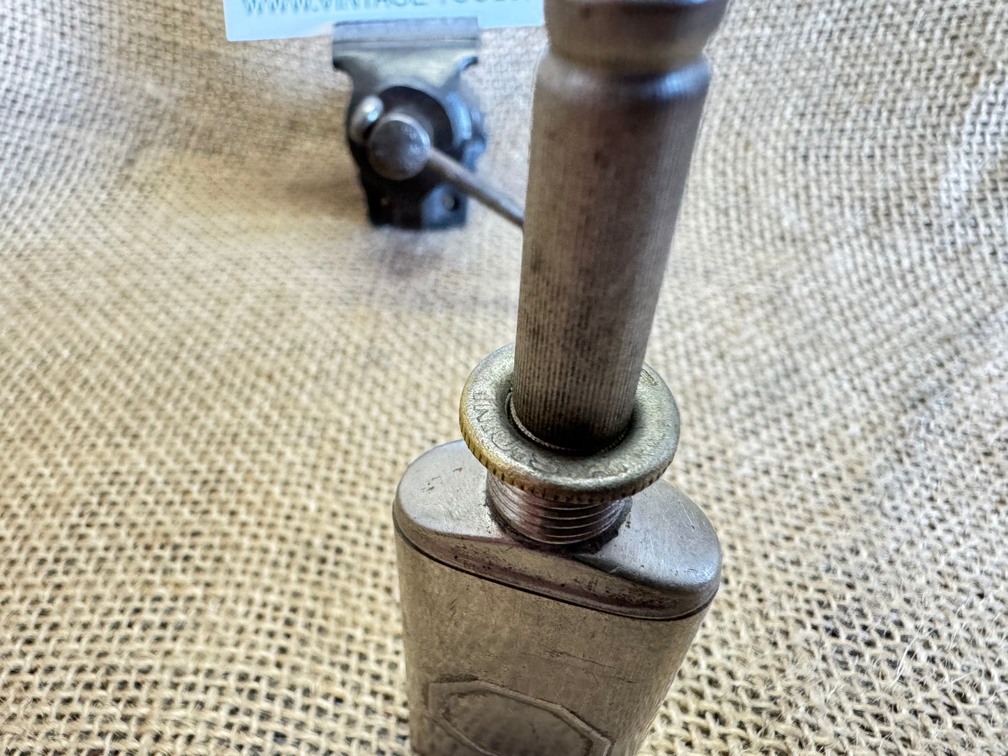 Vintage oil dropper can with 1896 Pat date & screw lid.