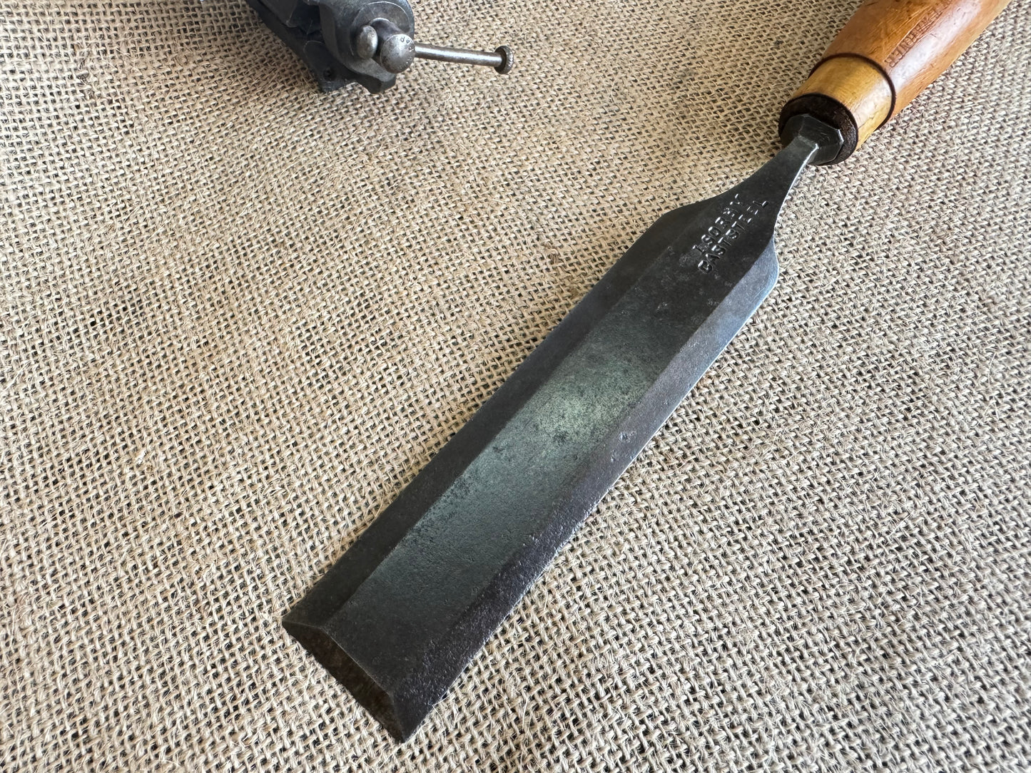I Sorby 1.5” Bevel Edge Firmer Chisel
