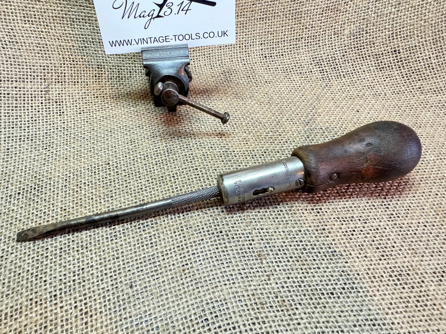 Moore & Wright Ratcheting Flatblade Screwdriver