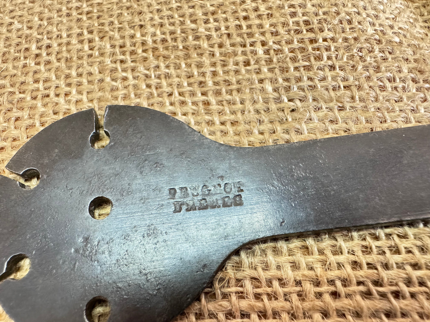 Peugeot Freres Saw Rest