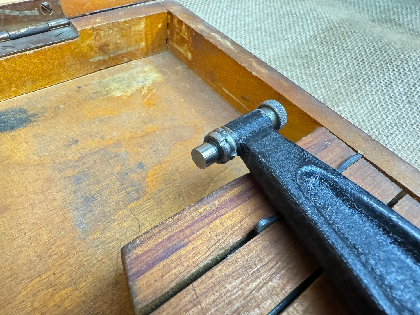 Moore & Wright 1044X 6-12” Micrometer