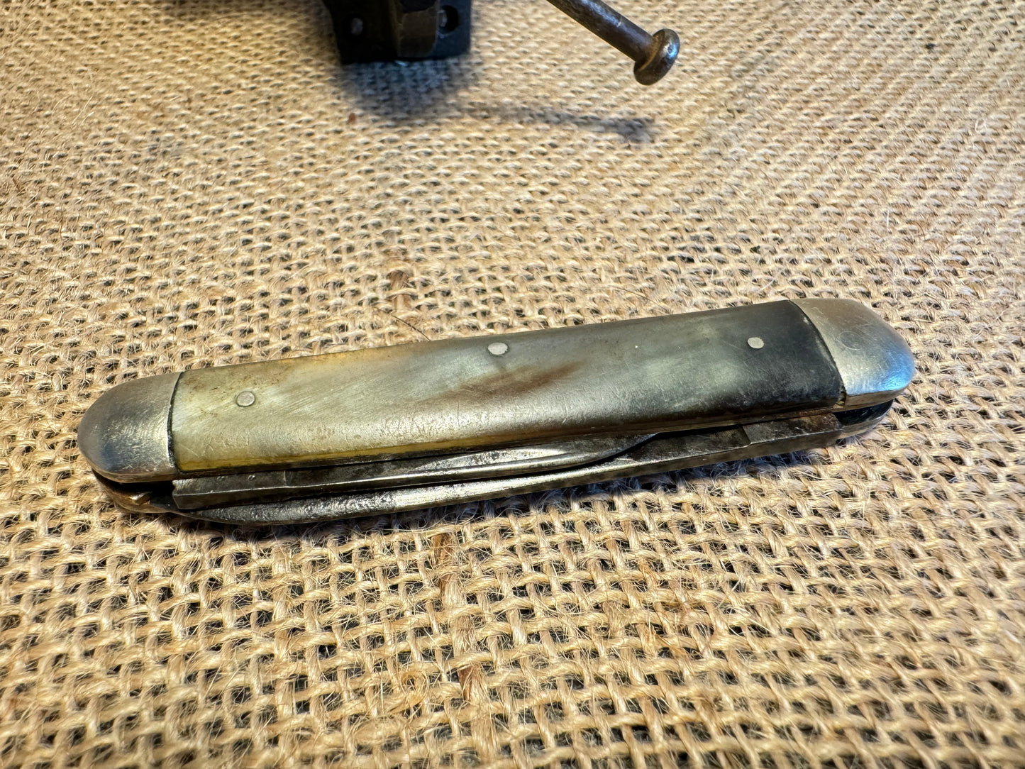 Taylors Eye Witness Vintage Twin Blade Pocket Knife with Rams Horn Handle