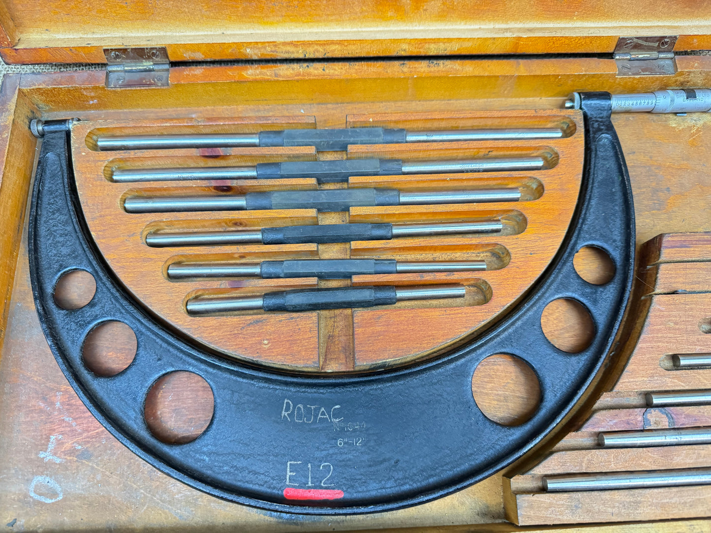 Moore & Wright 1044X 6-12” Micrometer