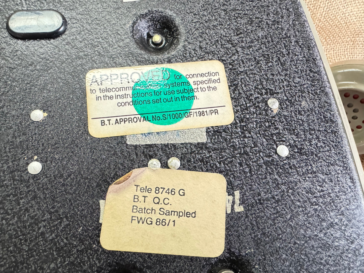 1981 BT 8746G Rotary Telephone