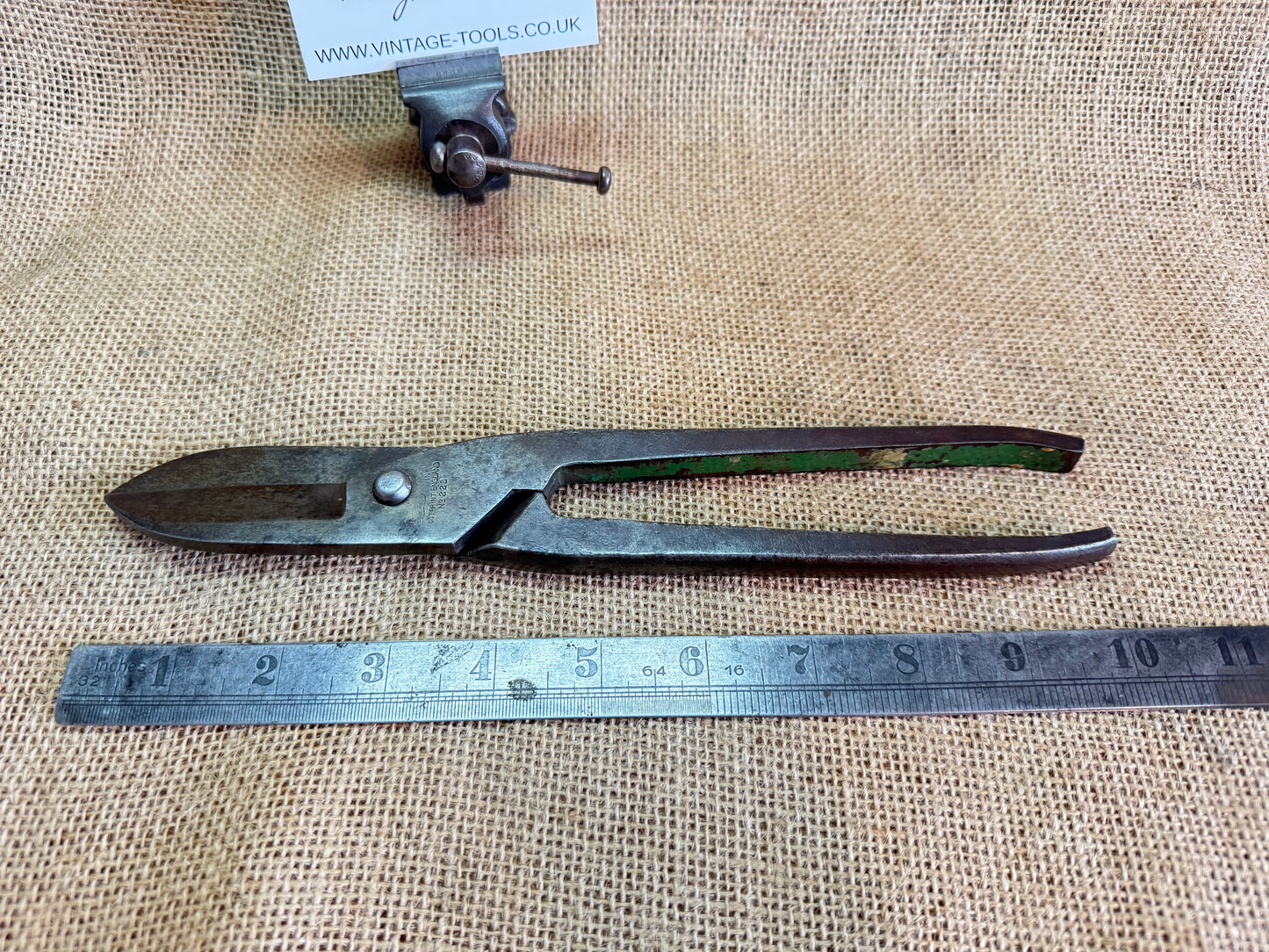 Footprint No 220 10” Tin Snips