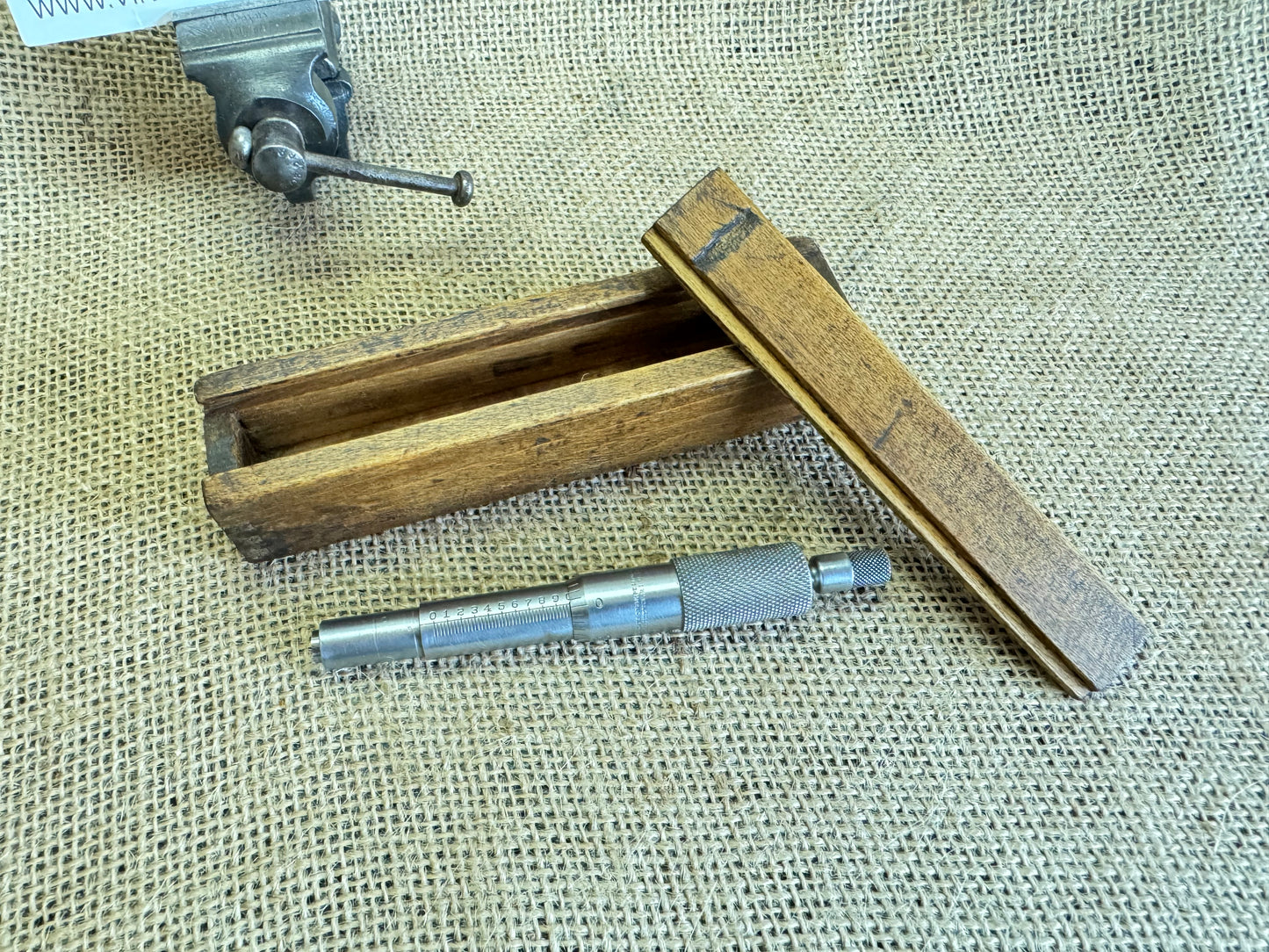 Brown & Sharpe 0-25mm Micrometer Head with Original Box