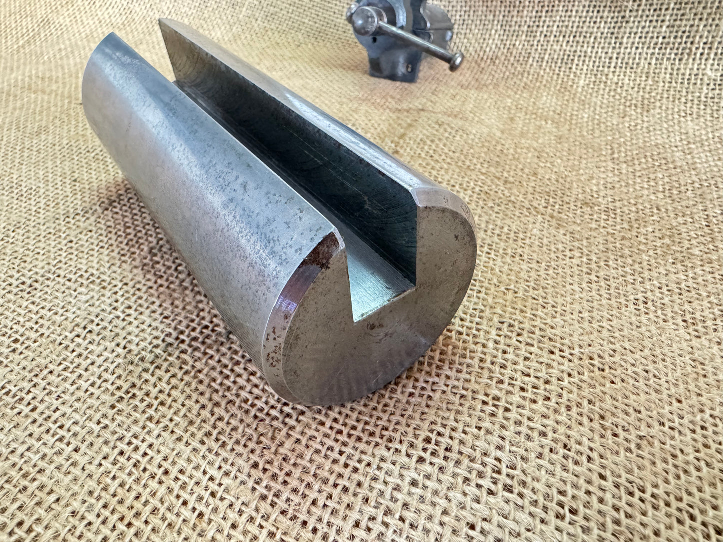 duMont 52MM 2-D Keyway Broach Guide