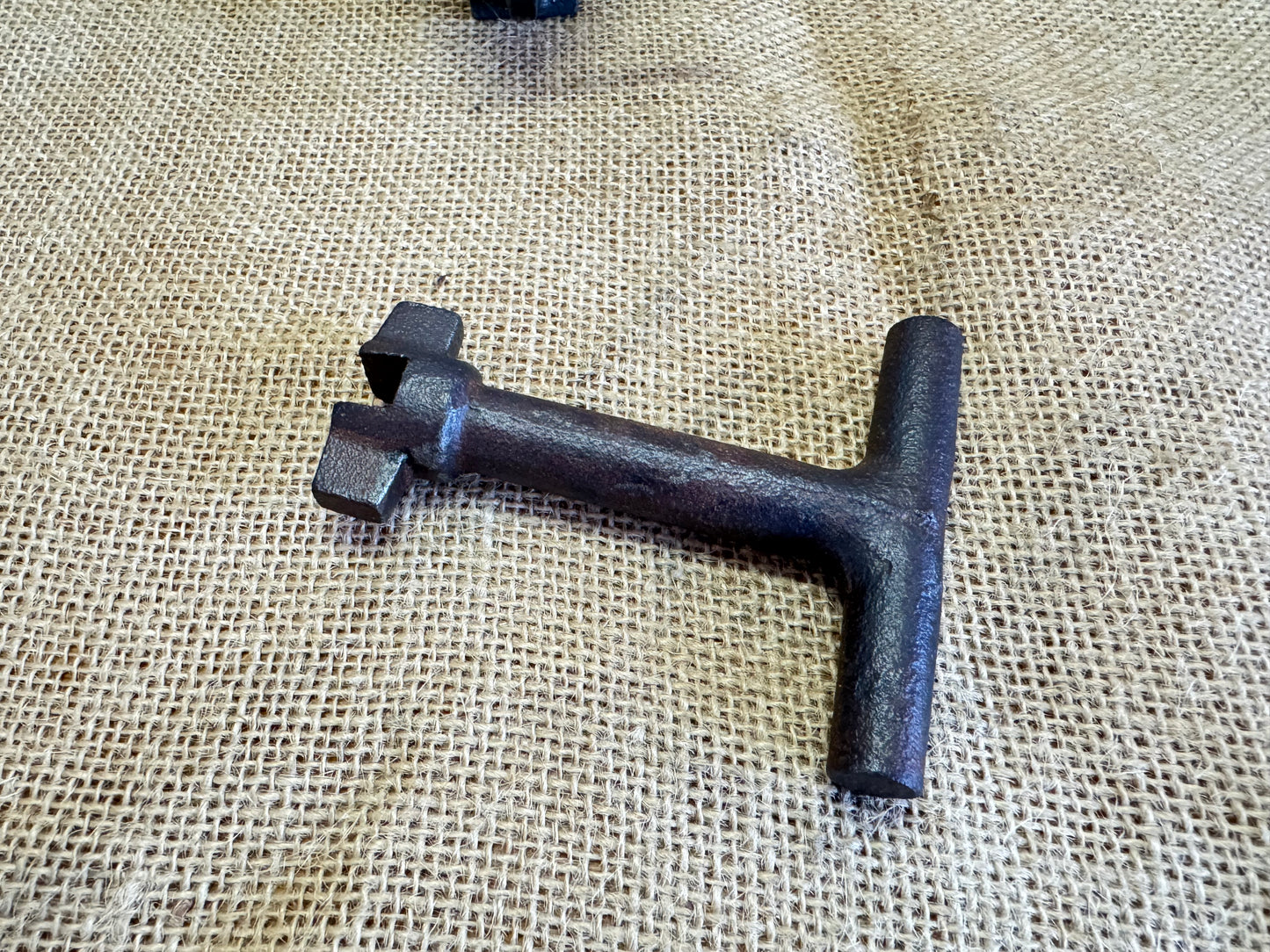 Cast Iron Manhole Cover Lift & Lock Key