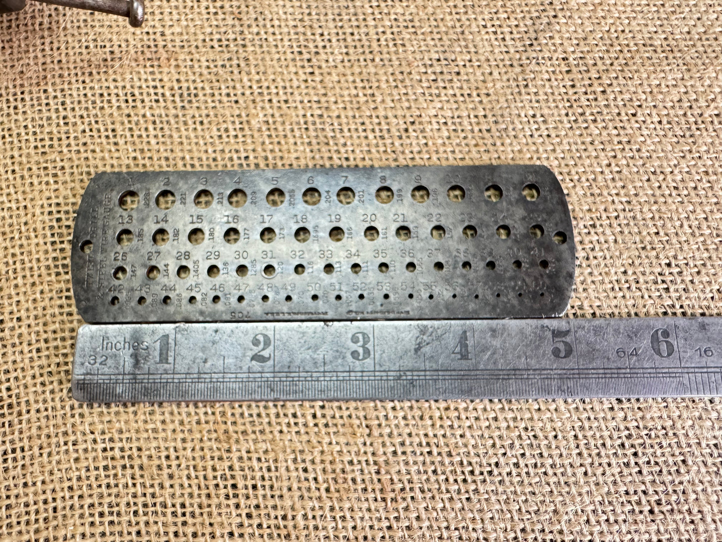 Brown & Sharpe 705 Twist Drill and Steel Wire Gauge
