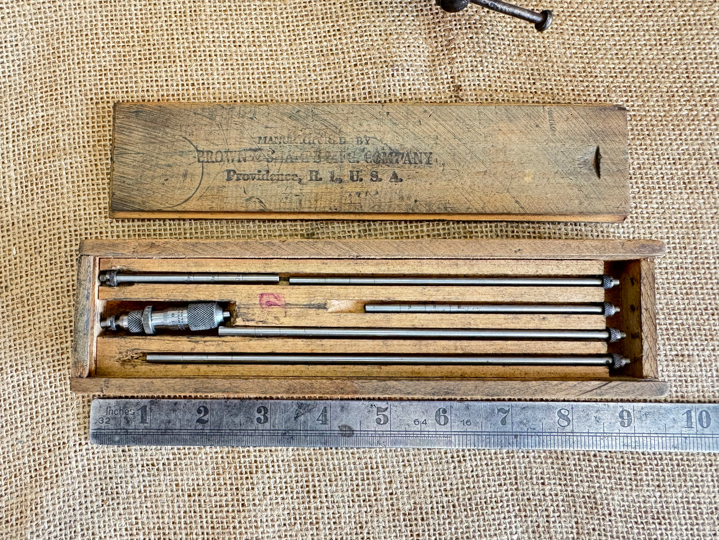 Brown & Sharpe Metric Inside Micrometer Set