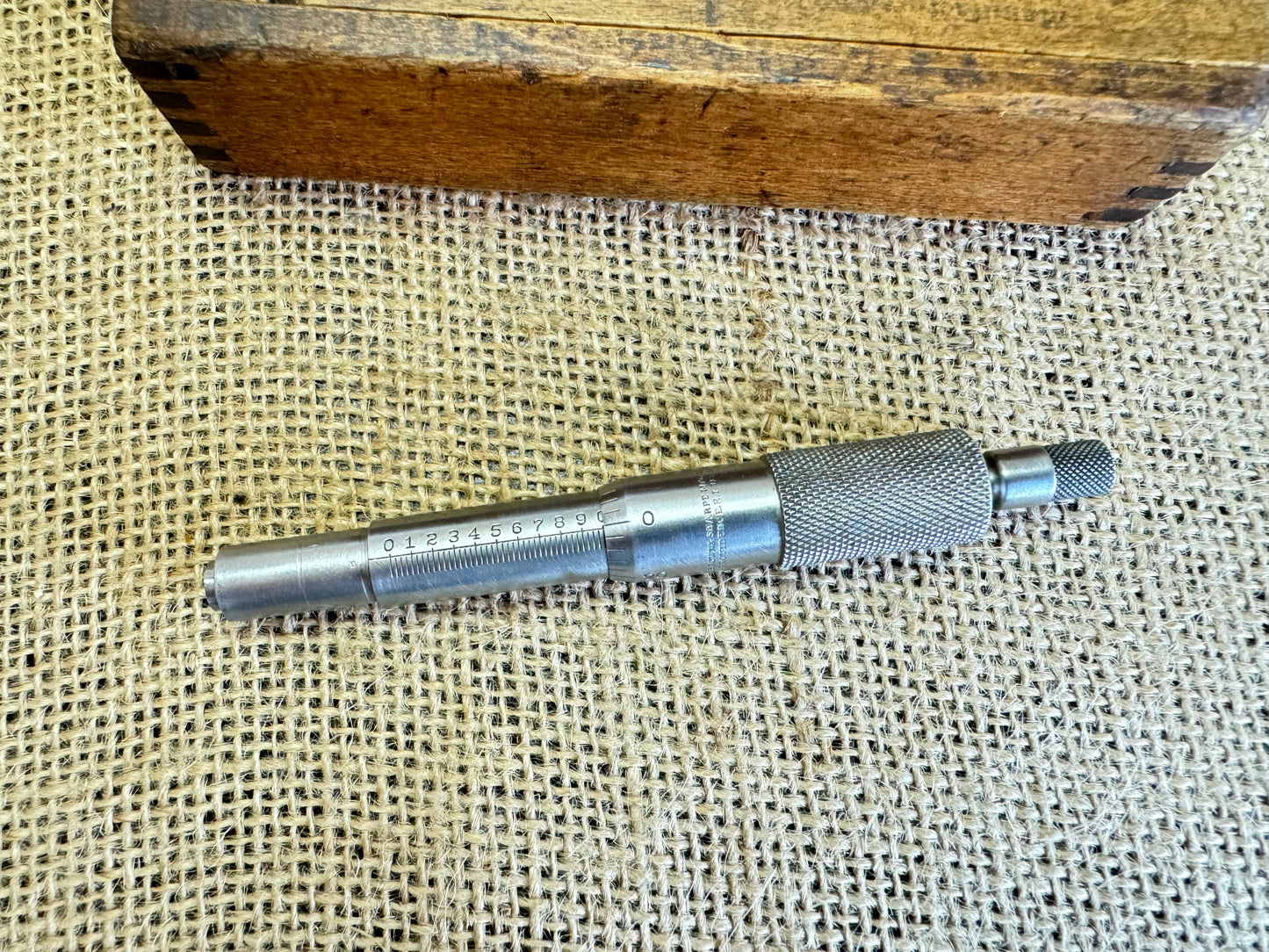 Brown & Sharpe 0-25mm Micrometer Head with Original Box