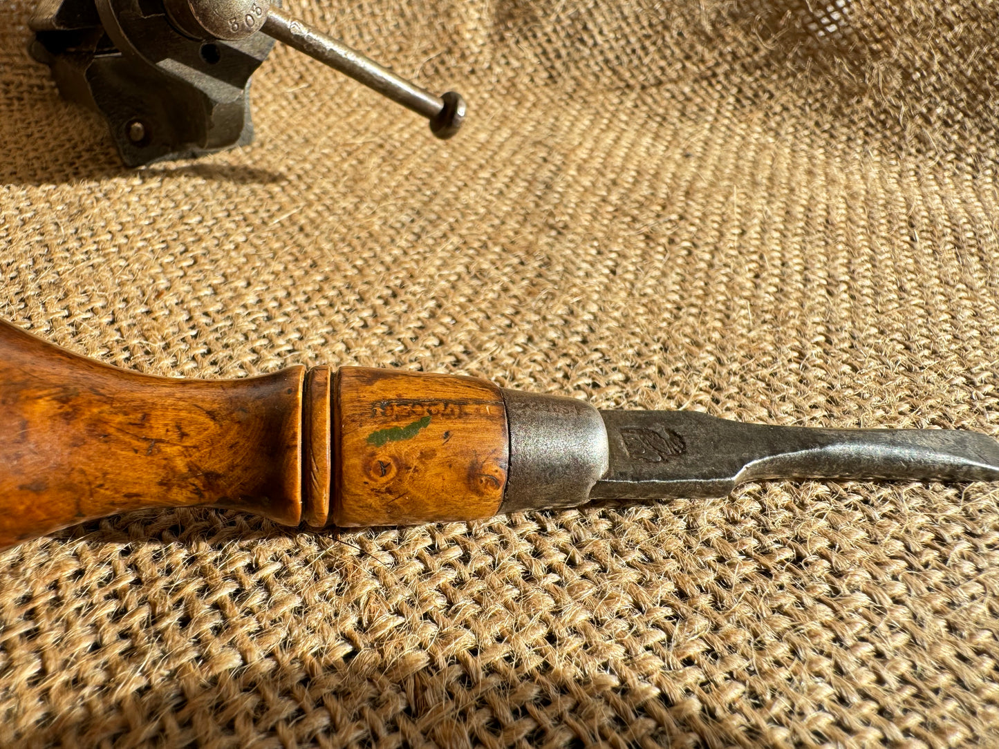 I Sorby Wallnut Handle Flathead Screwdriver