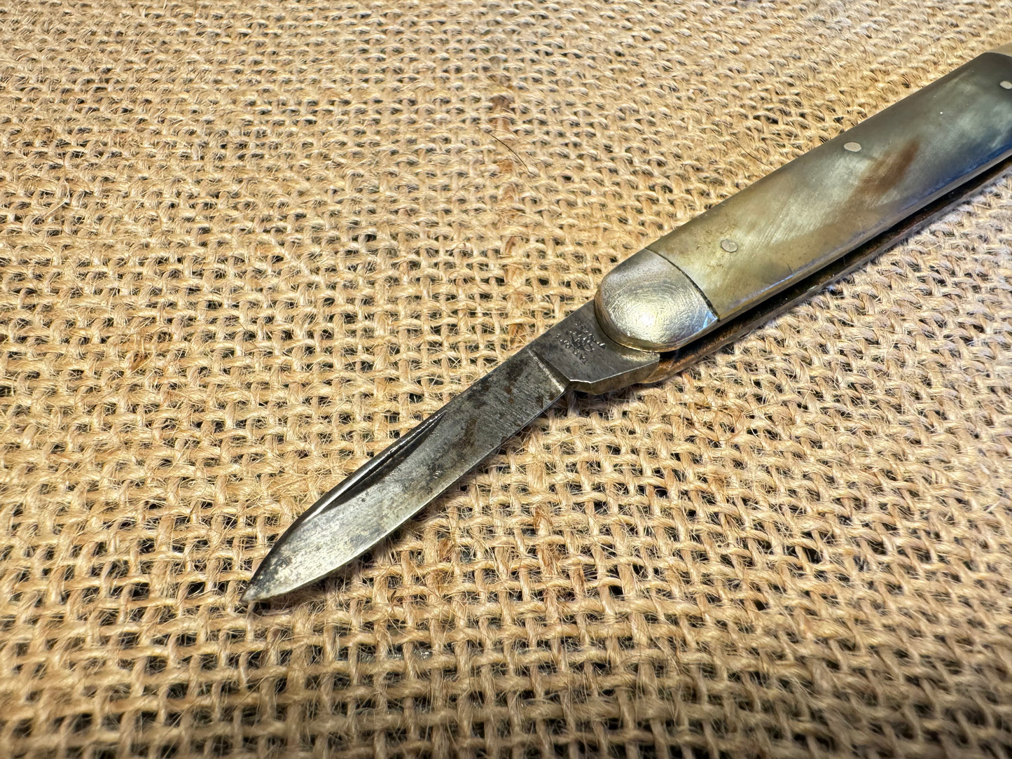 Taylors Eye Witness Vintage Twin Blade Pocket Knife with Rams Horn Handle