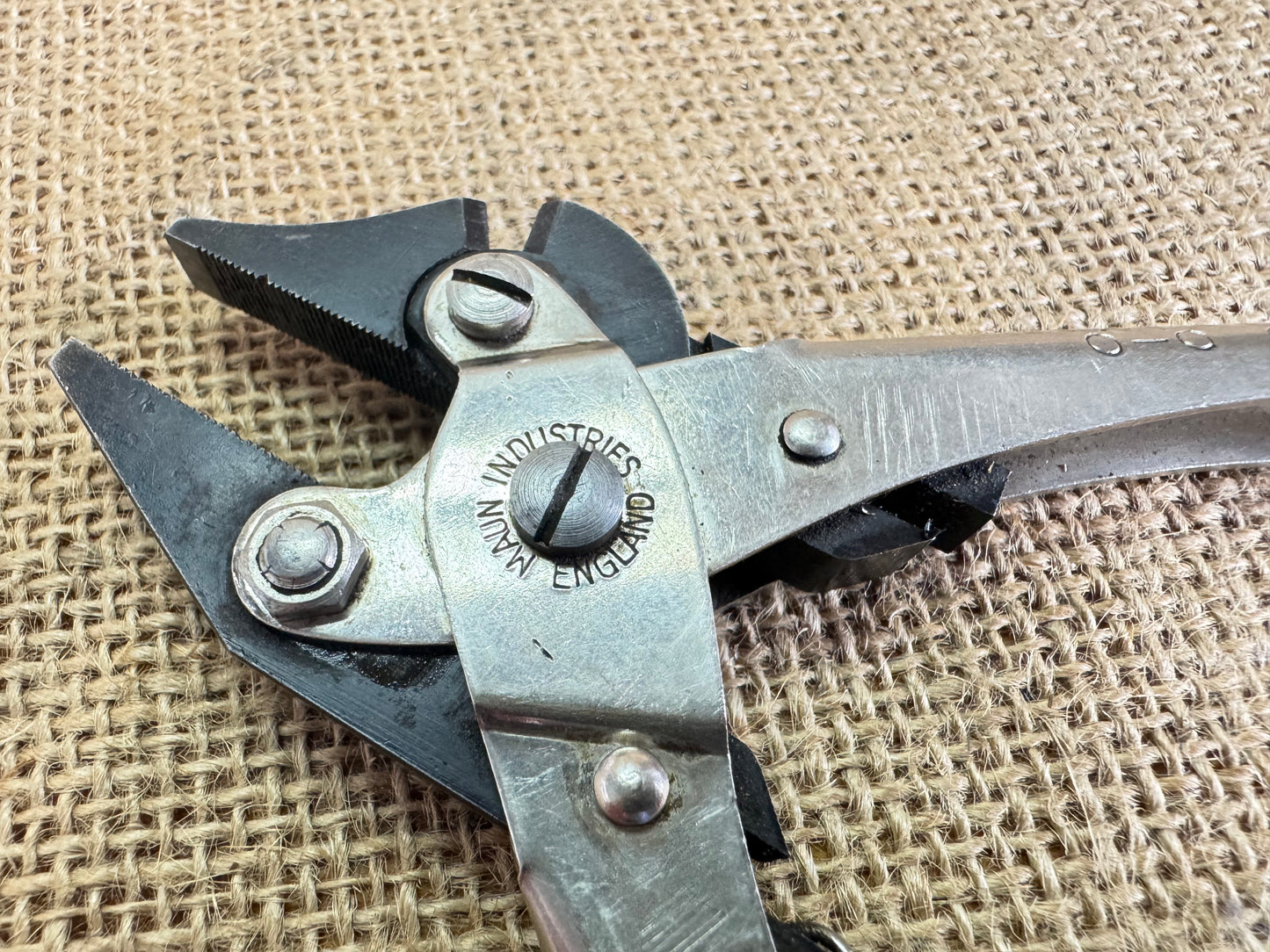Maun Industries 4951 140 Pliers with Side Cutter