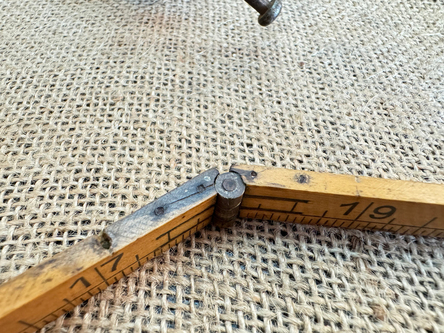 Foreign Tools 2ft Folding Boxwood Rule