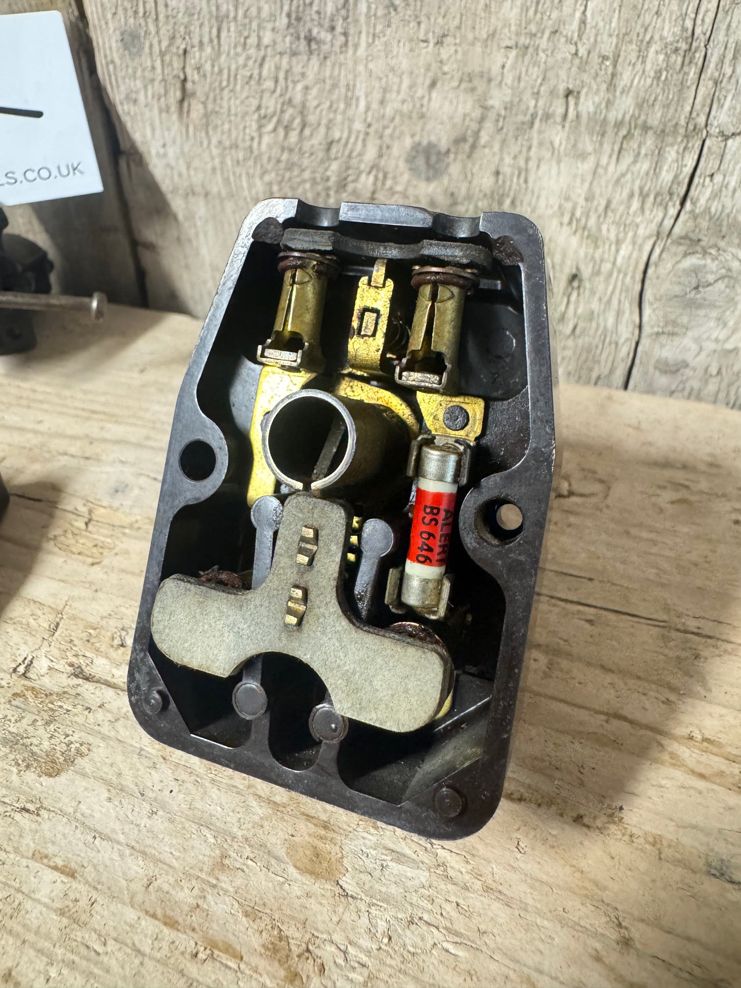 Vintage Bakelite MK 15-5 AMP Fused Adaptor