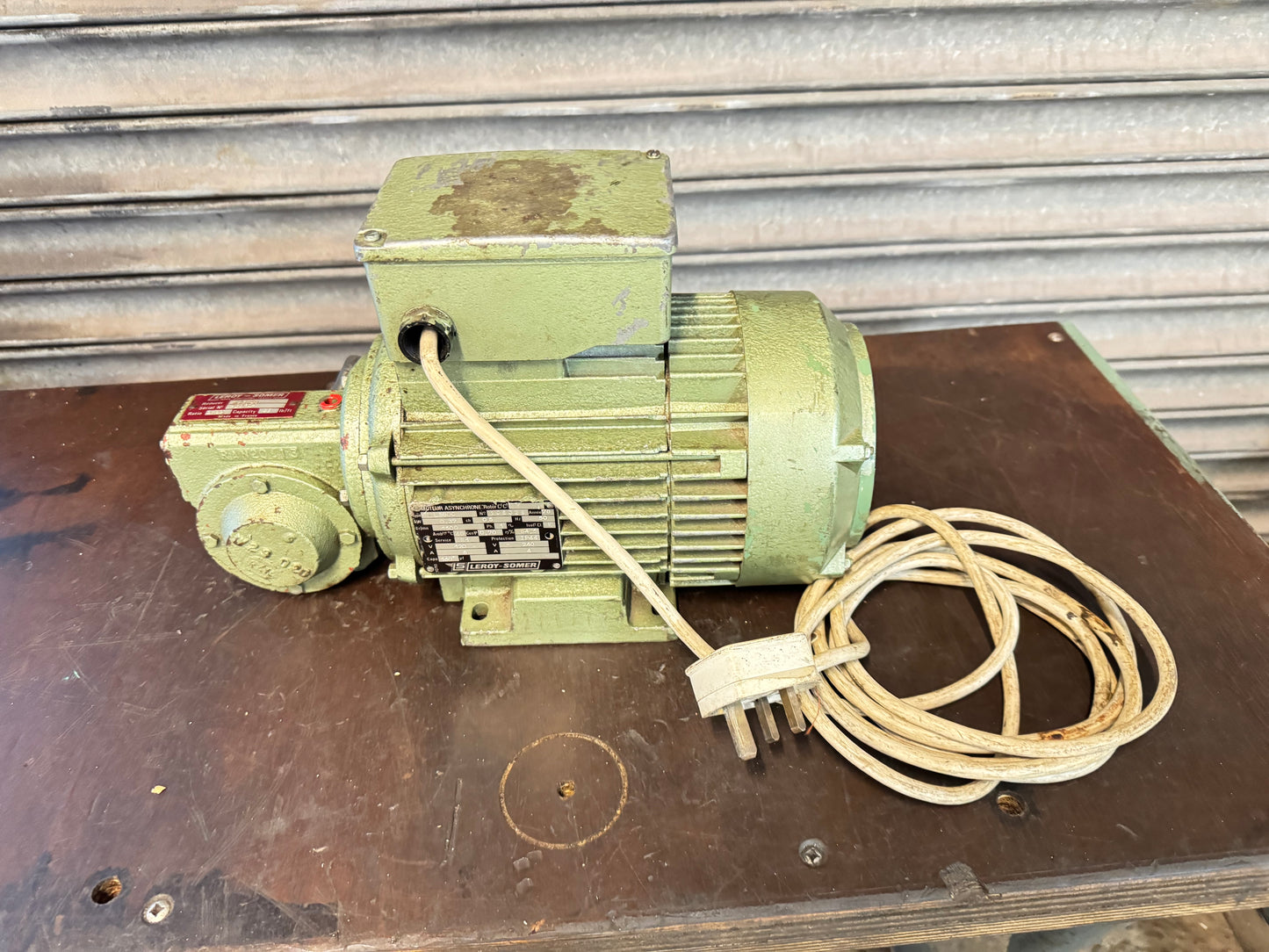 Leroy Somer Single Phase 0.37kw Motor with 2:29 Reducer