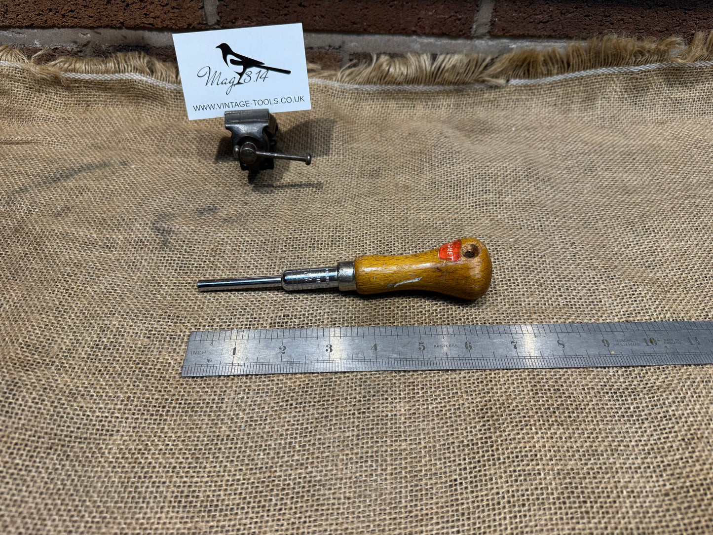 Spiralux Model 1850 Push Pin Tool