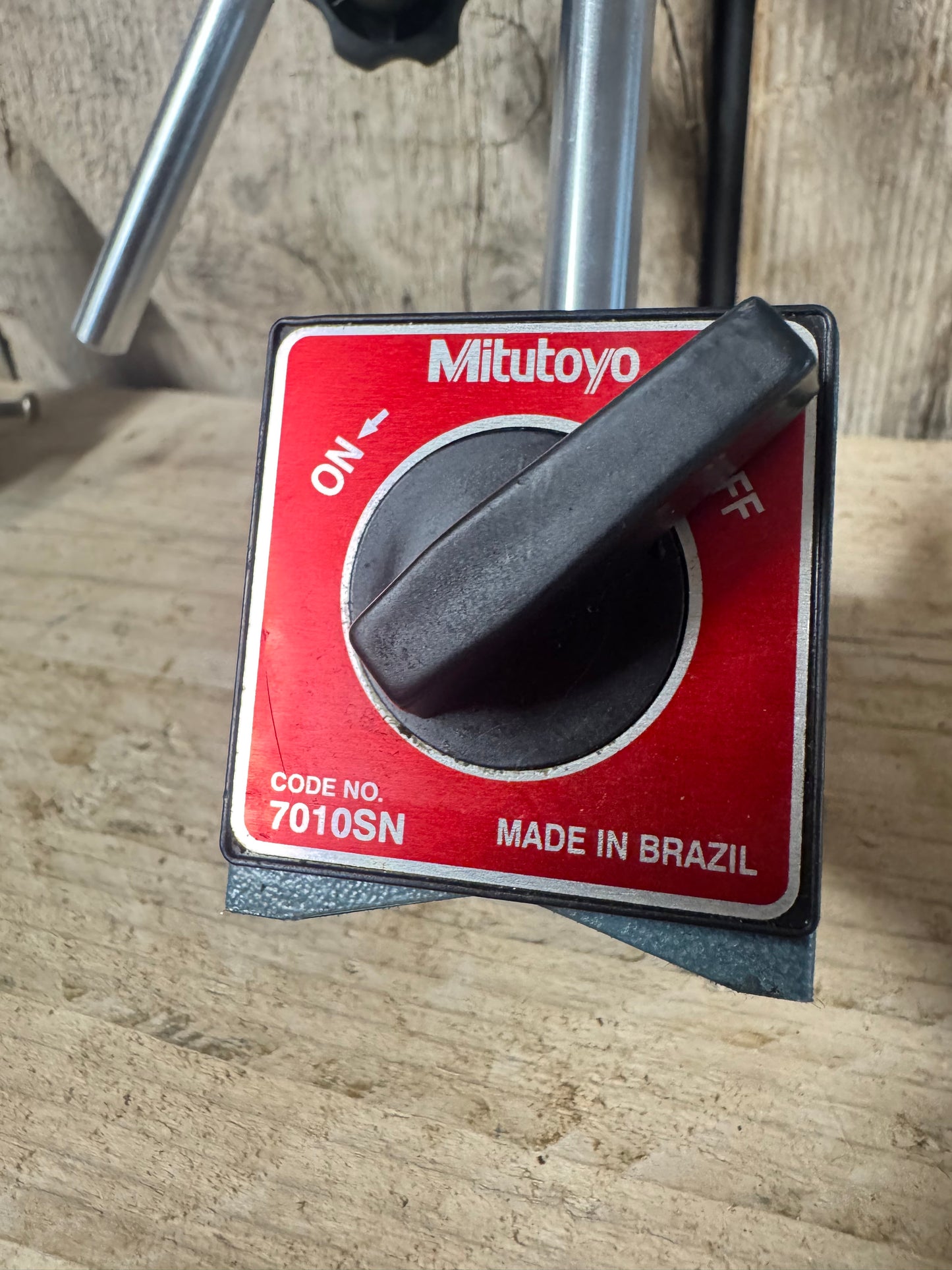 Mitutoyo 7010SN Magnetic Dial Gauge Stand