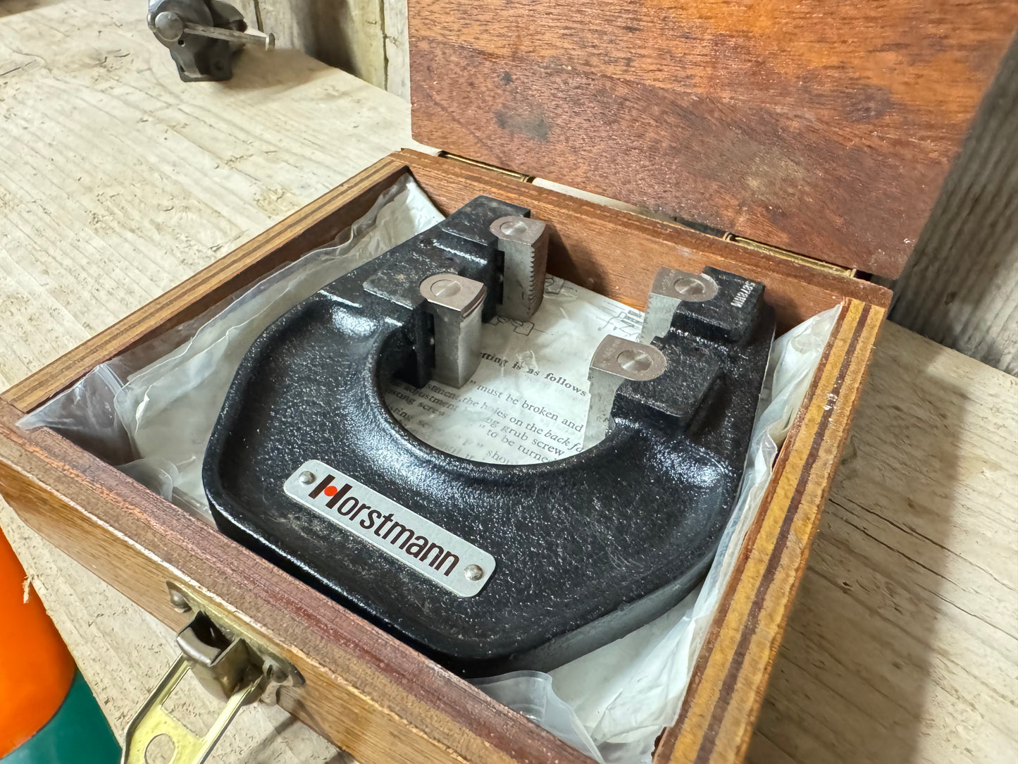 Horstman Adjustable Thread Caliper Gauge  M32 x 1.5 Model 52