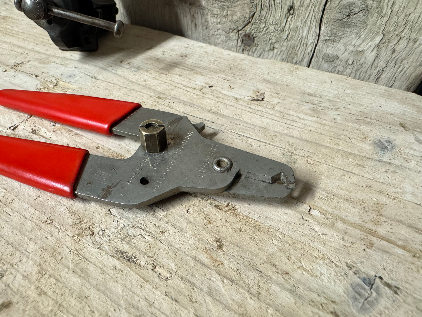 BIB Model 8 Adjustable Wire Strippers