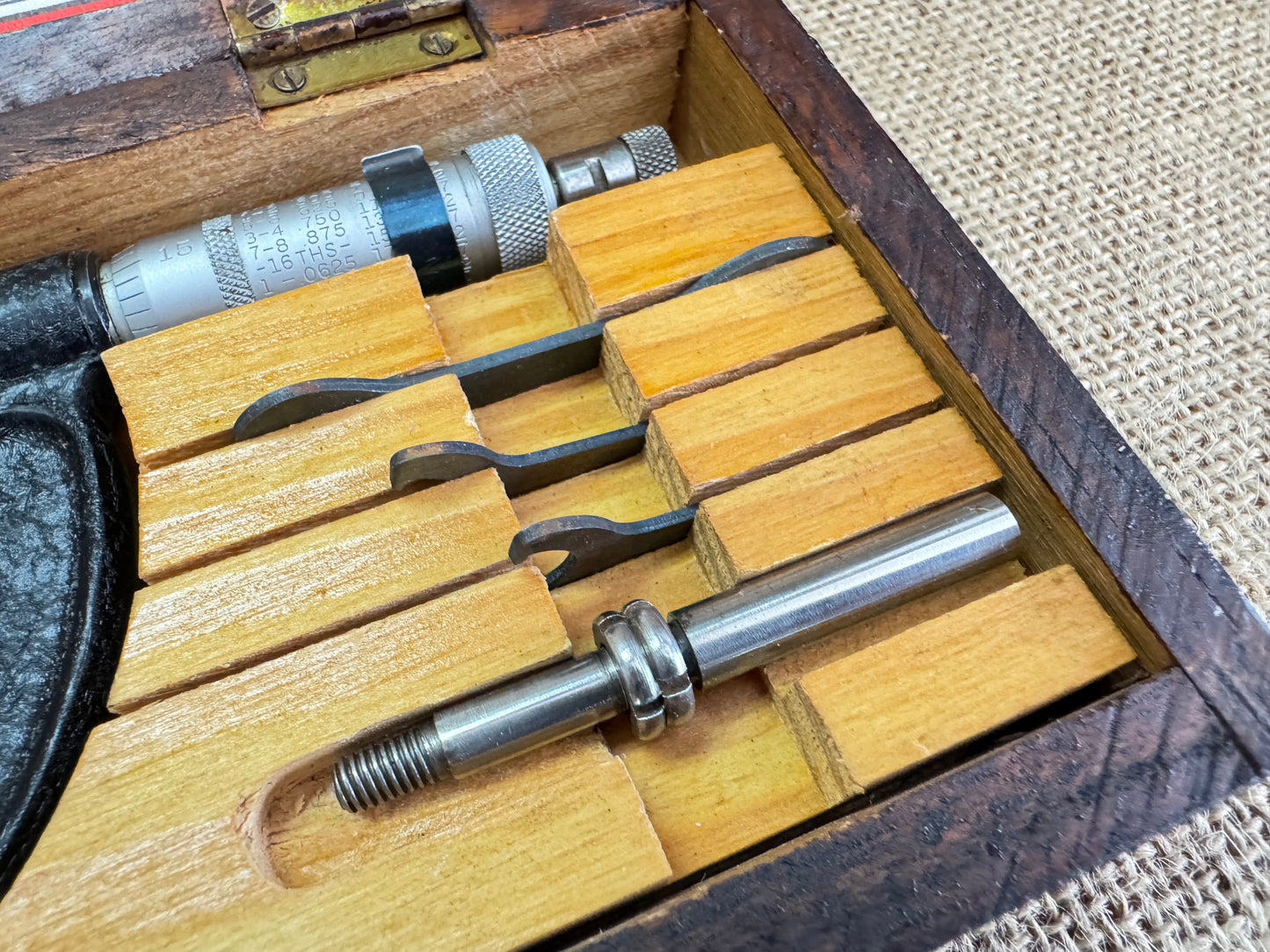 Moore & Wright No 940X 0-2” Micrometer