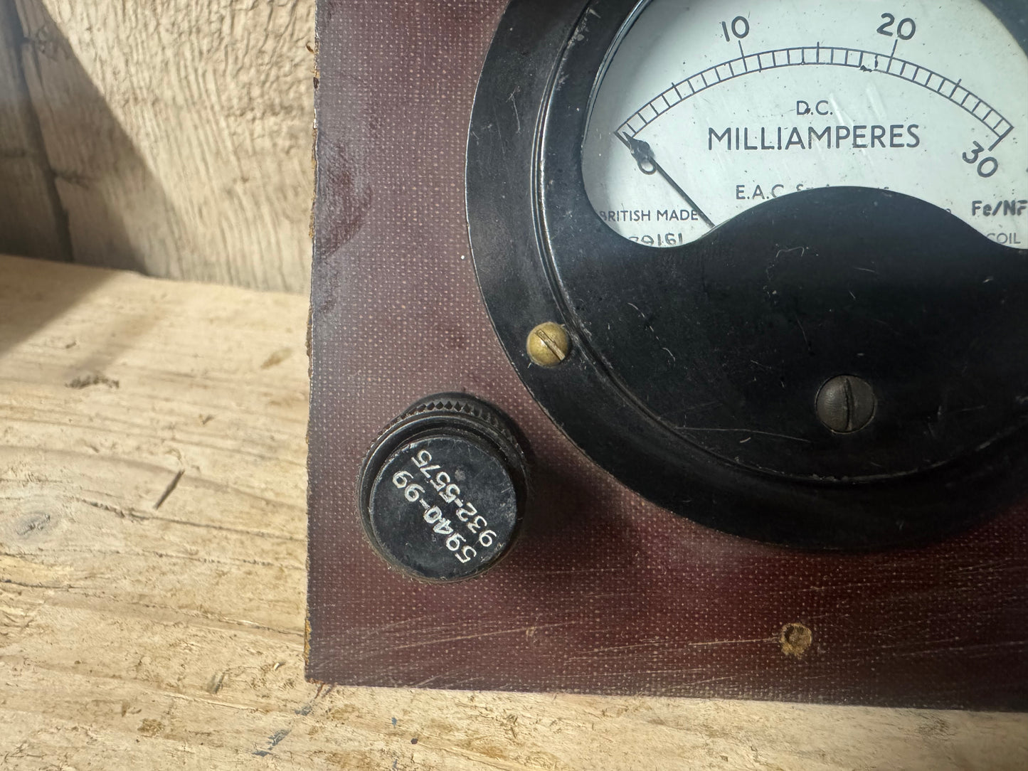 E.A.C St Albans No 29161 D.C Milliamperes Voltmeter