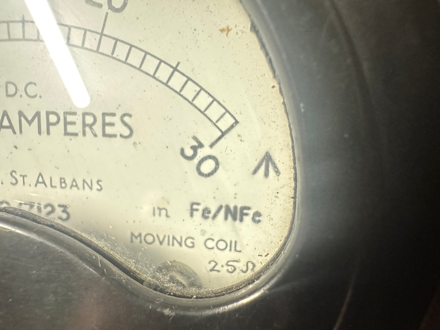 E.A.C St Albans No 29161 D.C Milliamperes Voltmeter