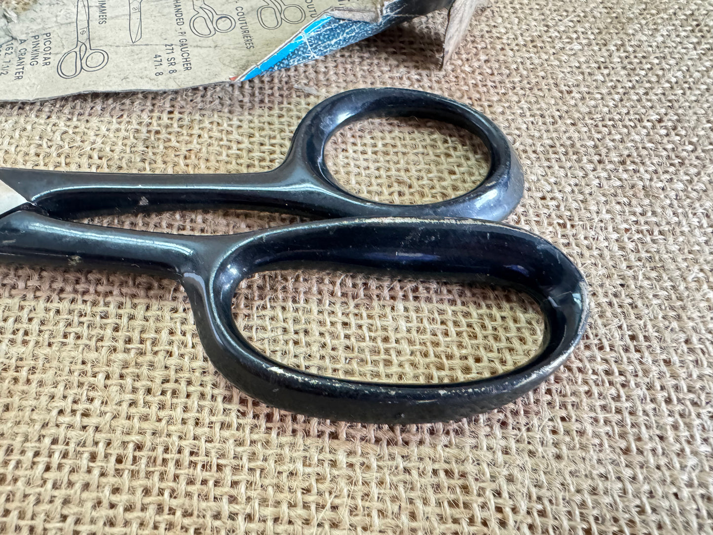 Mundial Scissors