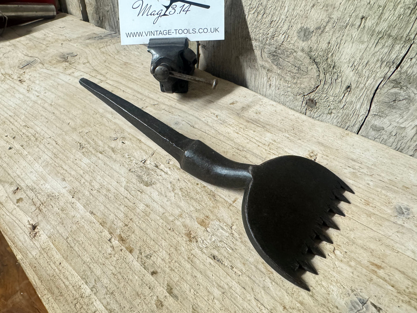 R Timmins & Sons Carpet Stretcher