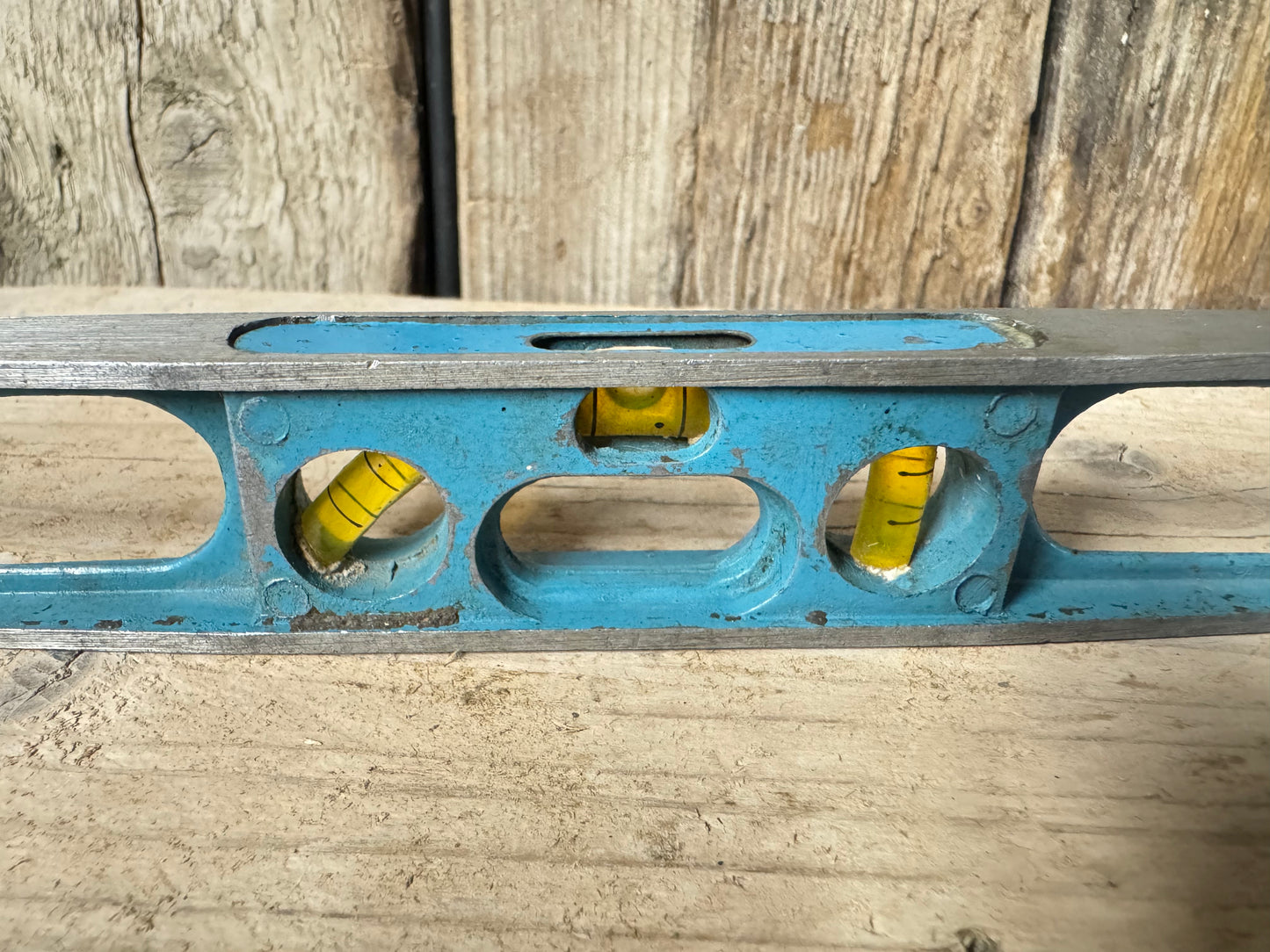 Foreign Tools 9” Aluminium Level