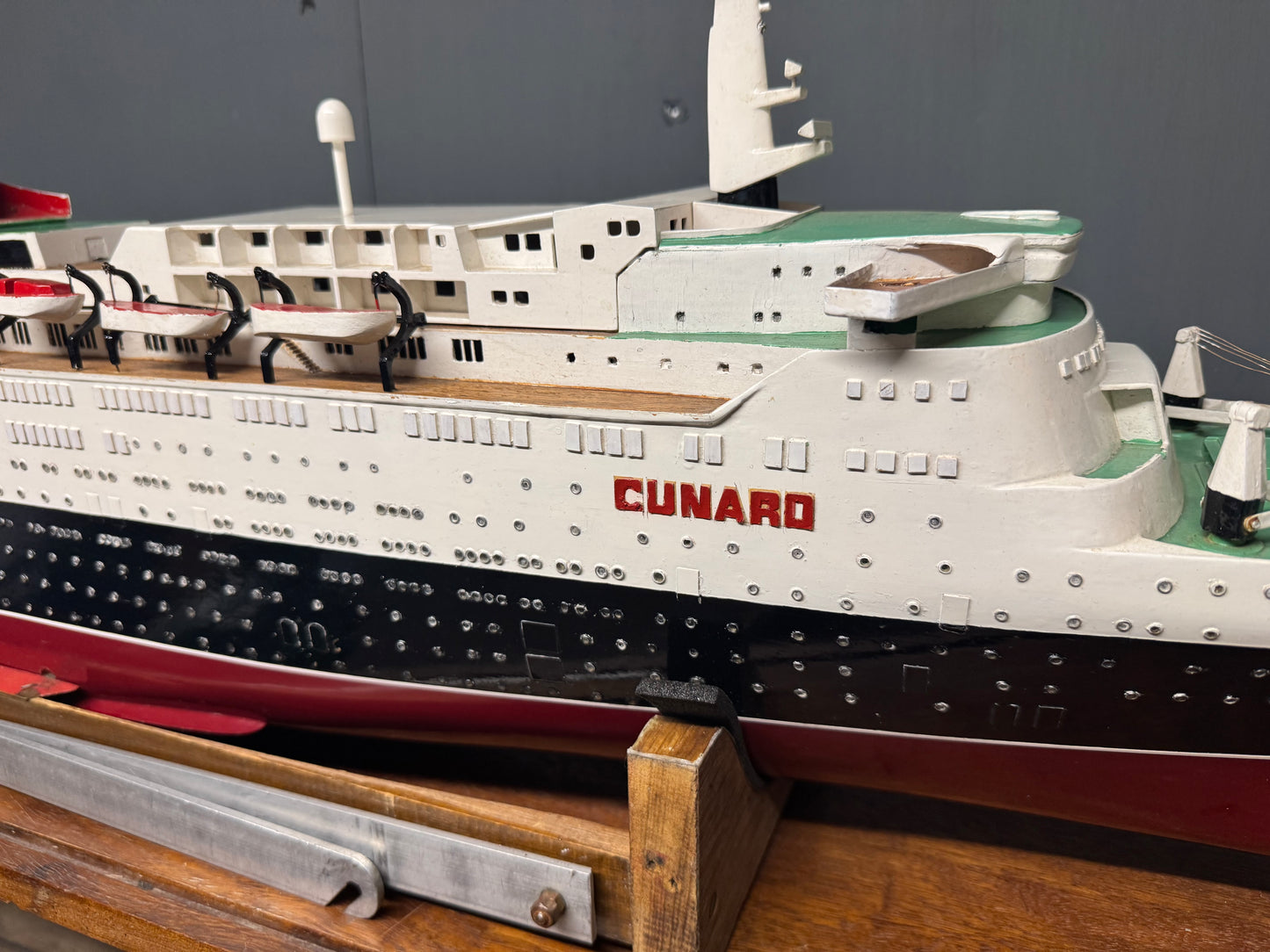 Vintage RC 1/200 Scale Model of Queen Elizabeth II