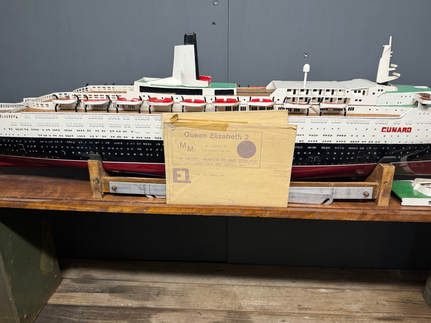 Vintage RC 1/200 Scale Model of Queen Elizabeth II