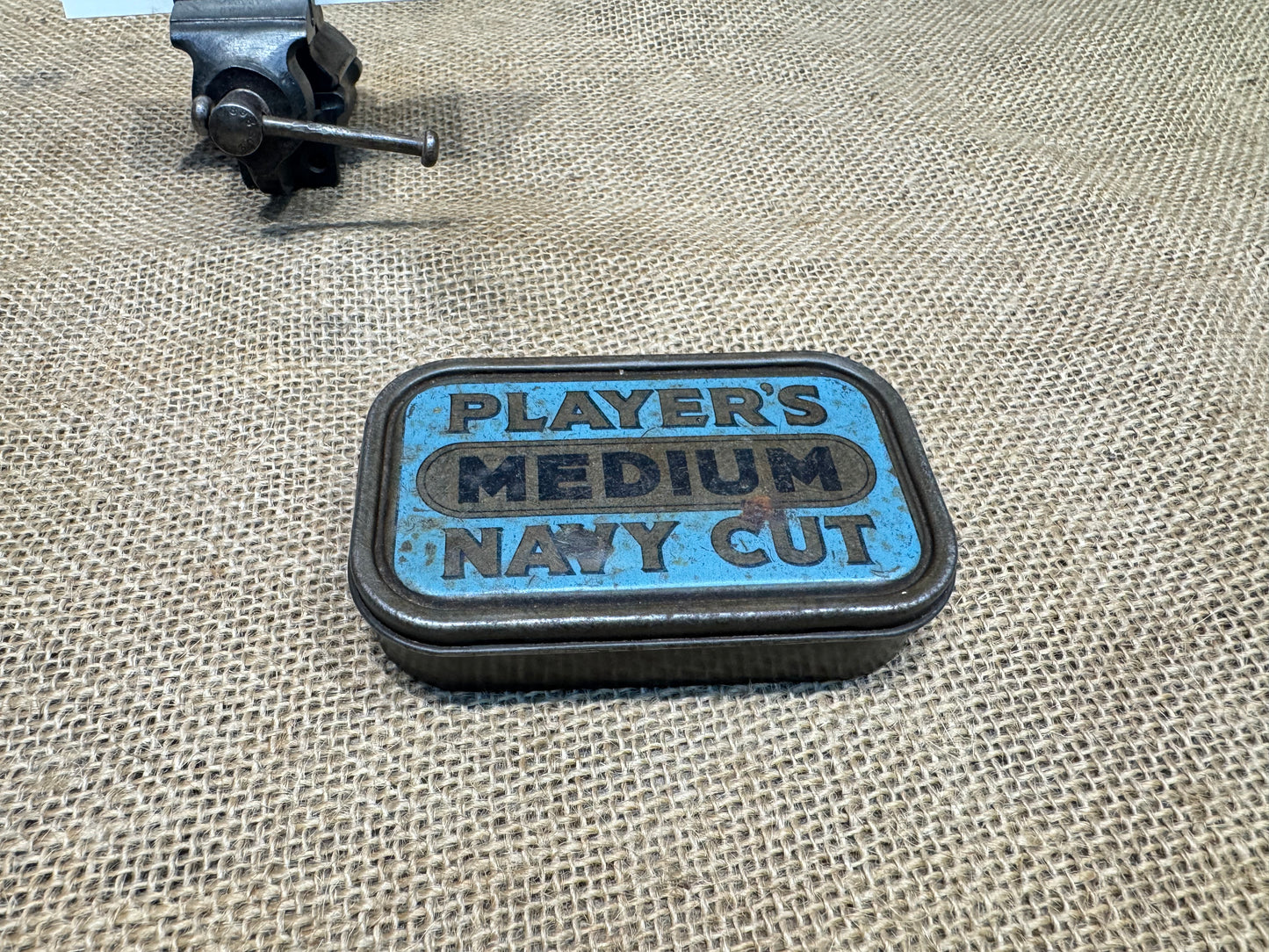 Players Navy Medium Cut Tobacco Tin