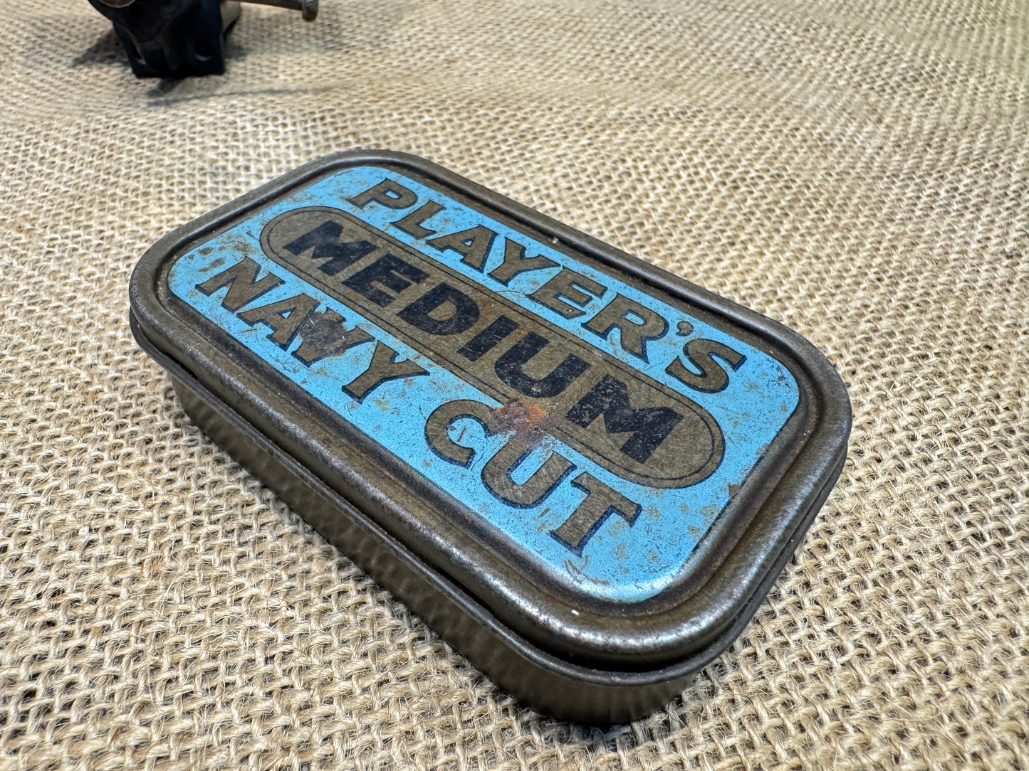 Players Navy Medium Cut Tobacco Tin