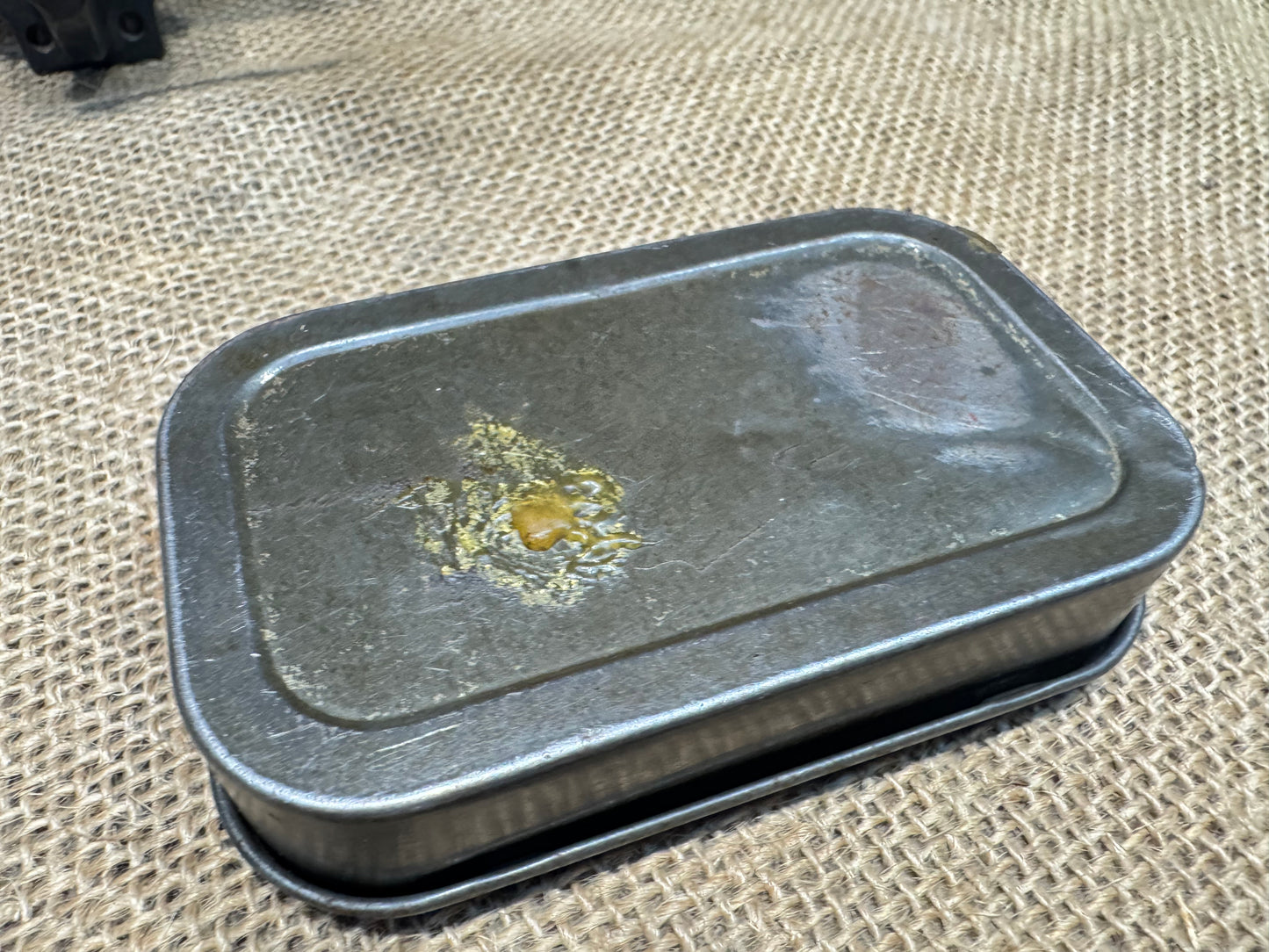 Players Navy Medium Cut Tobacco Tin