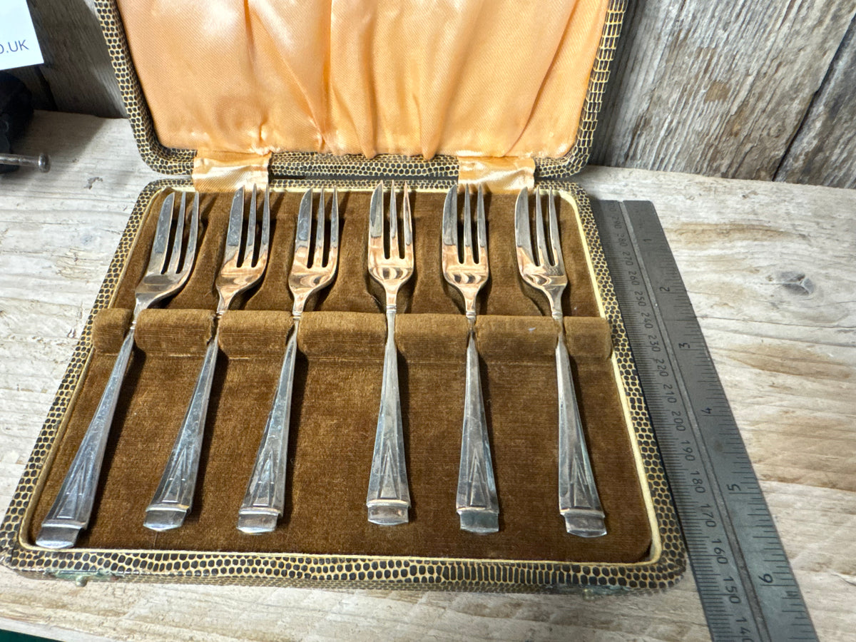 Vintage EPNS Dessert Fork Set