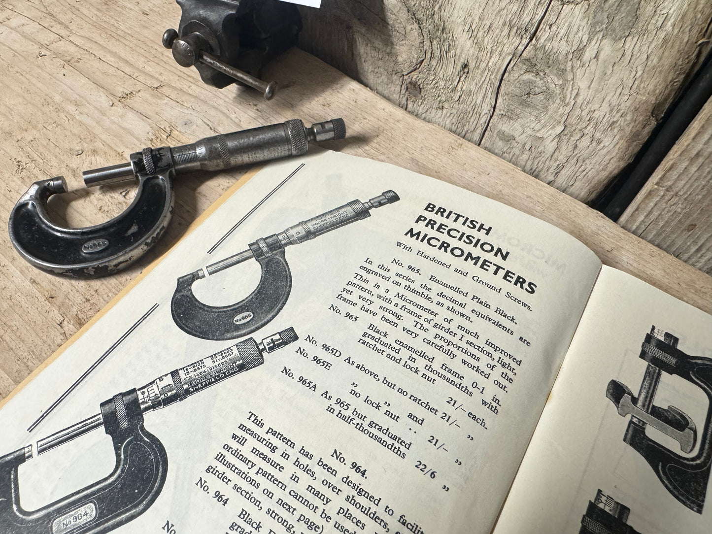 Moore & Wright No 965 0-1" Micrometer