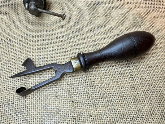 Antique Timber Scribe / Race Knife