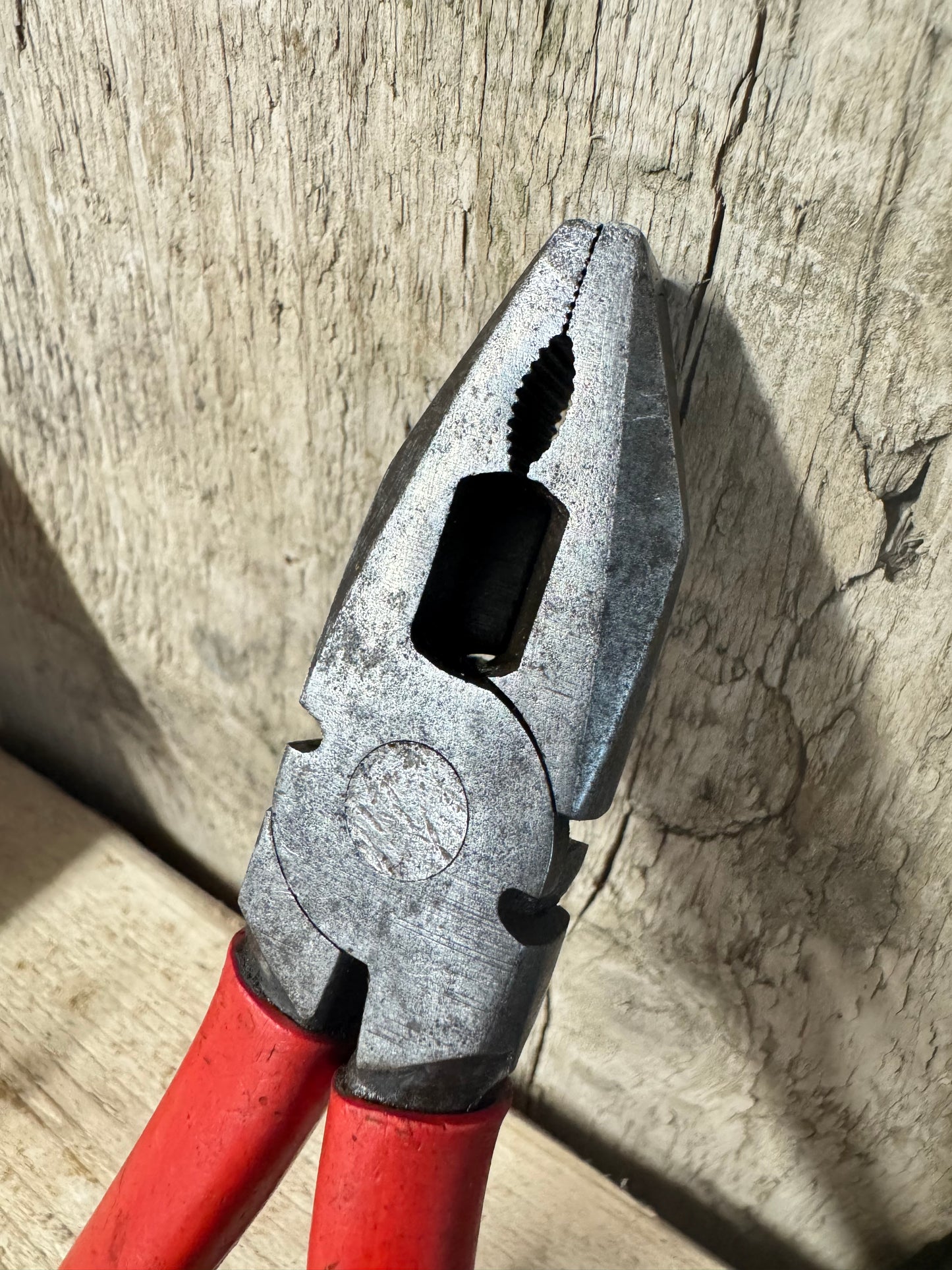 160mm Steadfast Insulated Pliers