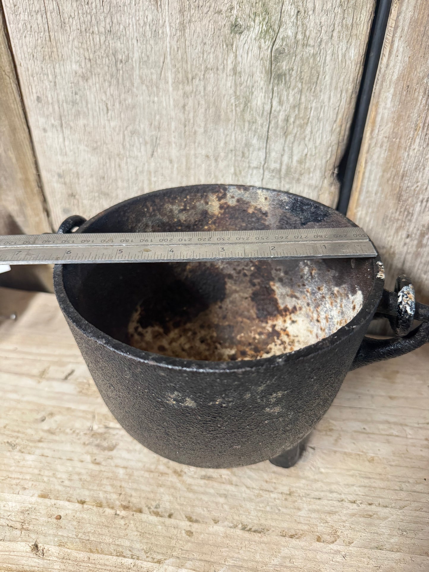 No 6 Cast Iron Glue Pot