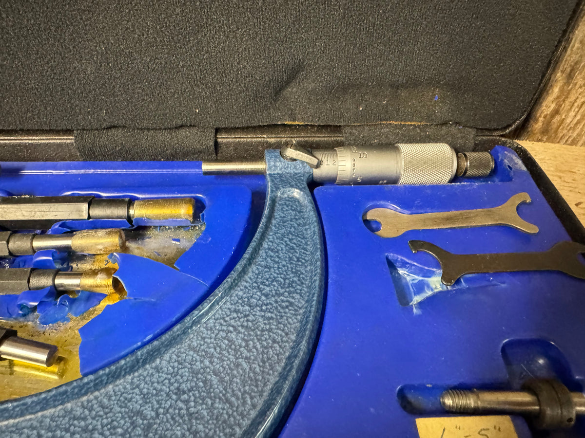 Moore & Wright No 942 2-6" Micrometer