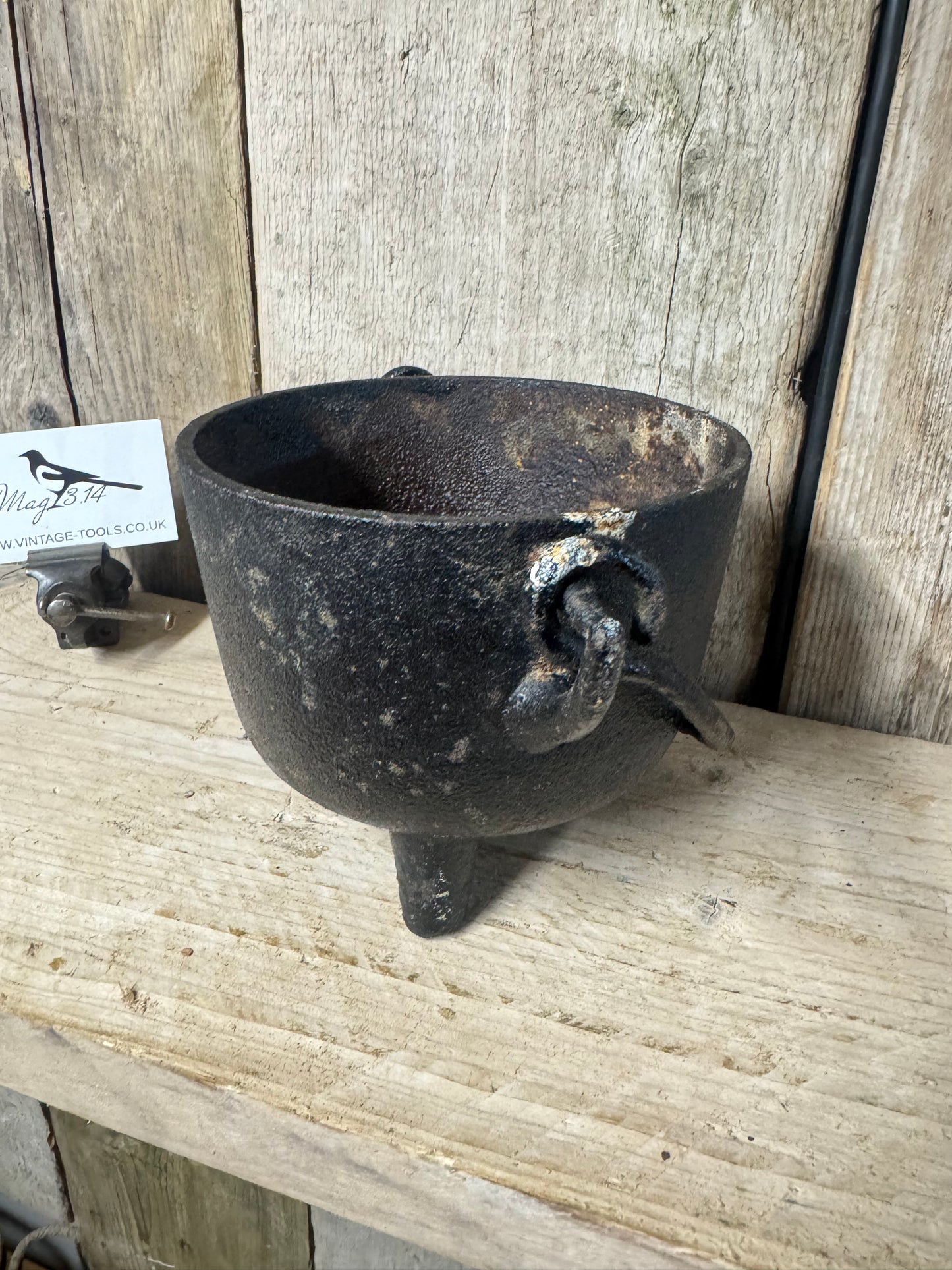 No 6 Cast Iron Glue Pot