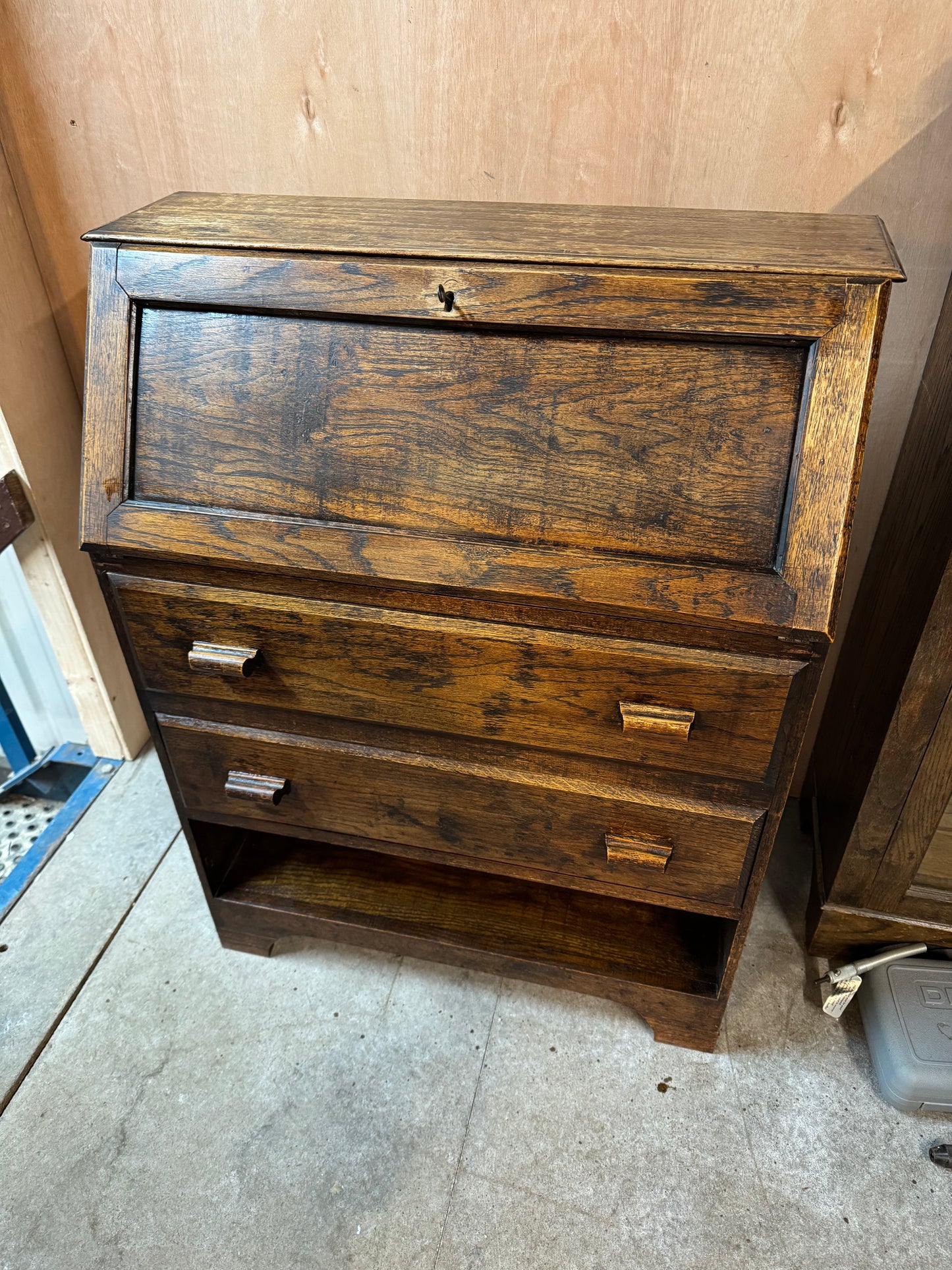 Vintage Bureau