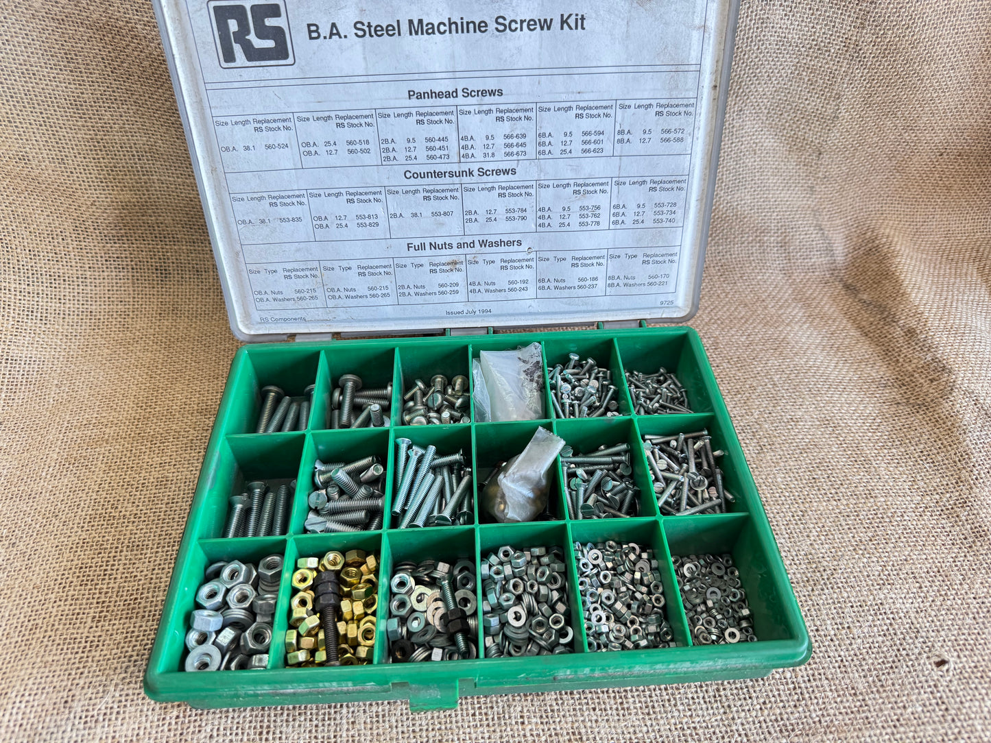 RS Components 849-439 Machine Screw Set