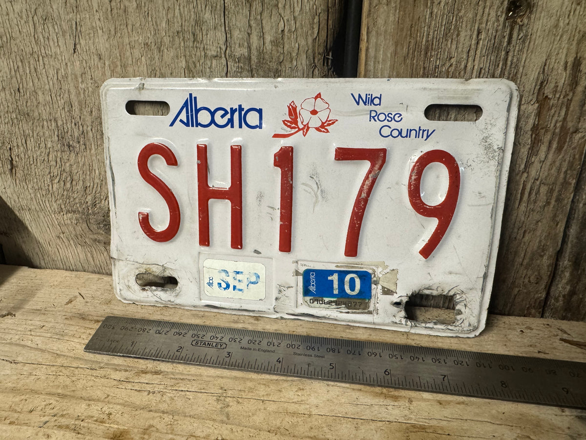 Alberta Wild Rose Country License Plate SH179