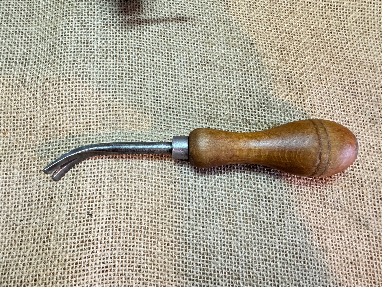 Wooden Handle Upholstery Tac Puller