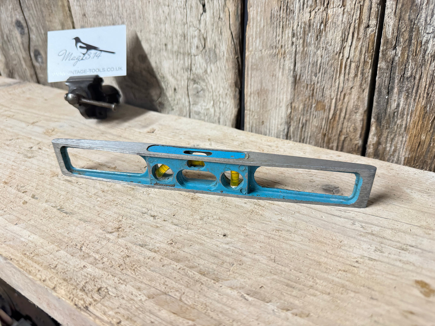 Foreign Tools 9” Aluminium Level
